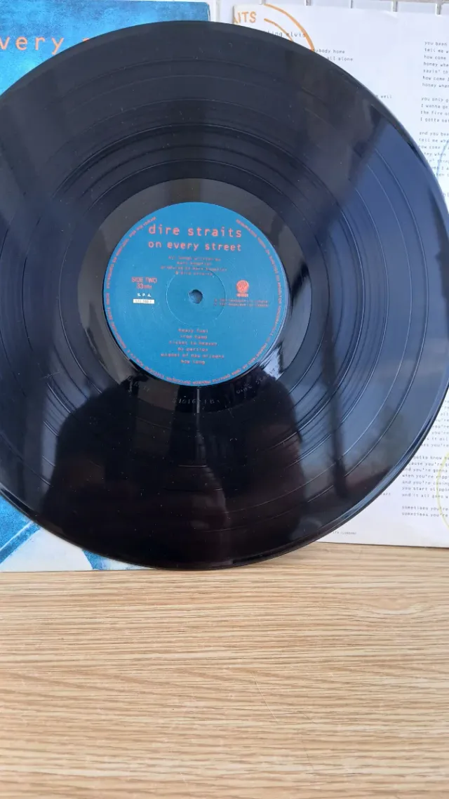 Vinil Dire Straits - On Every Street