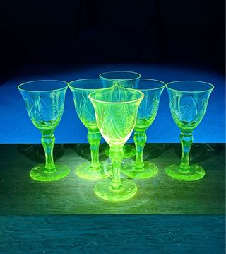 Copas vidrio uranio grabadas (1930-1940)