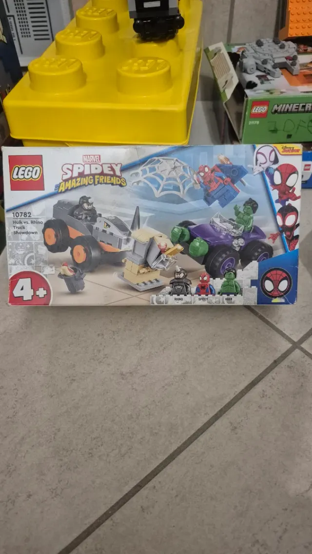 LEGO Spidey 10782 Hulk vs. Rhino
