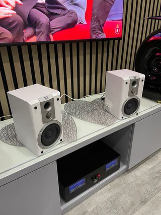 Altavoces JBL Activos Bluetooth Blancos