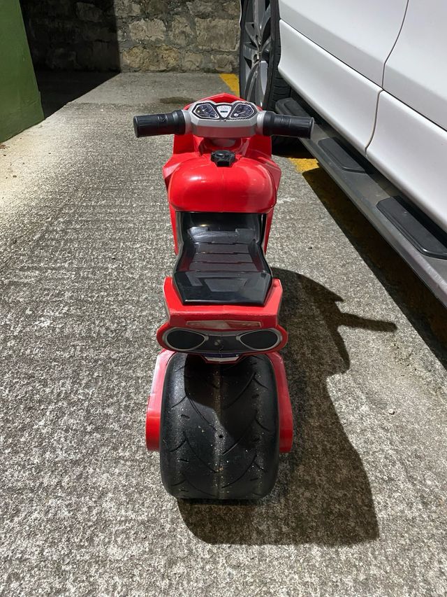 Moto infantil 2-3 años