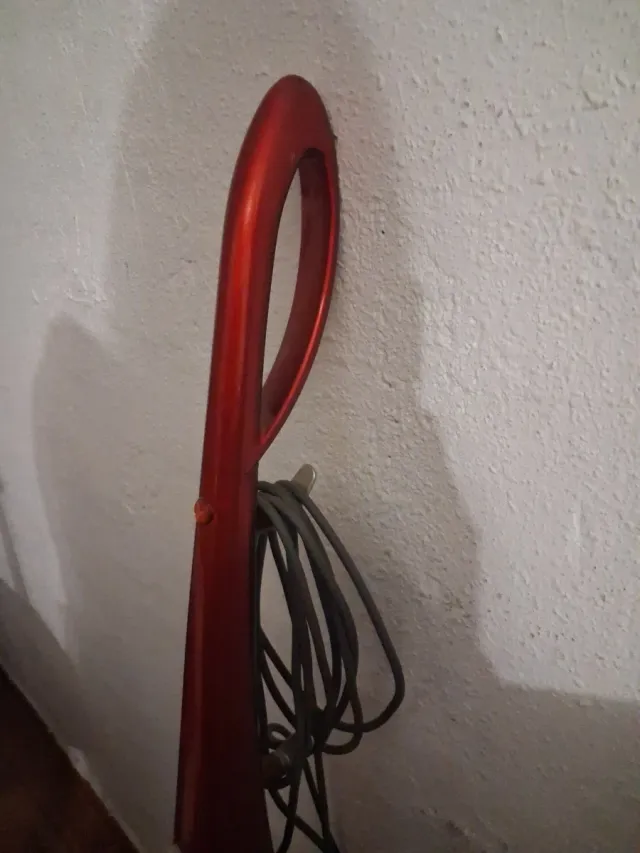 Aspiradora Hoover Acienta Roja