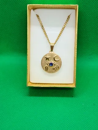 Colgante Medalla,media luna,mano Fátima,ojo turco