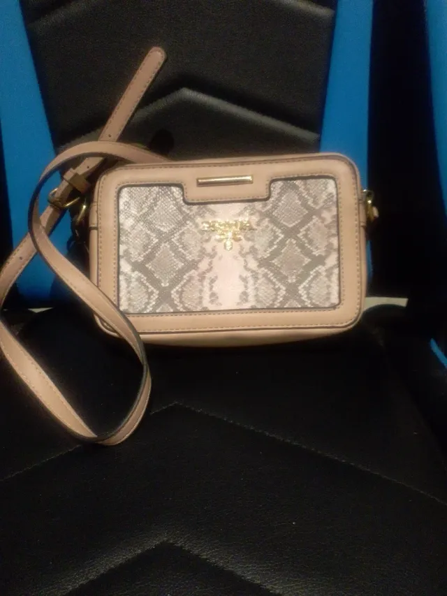 Bolso Beige y Multicolor con Diseño Serpiente