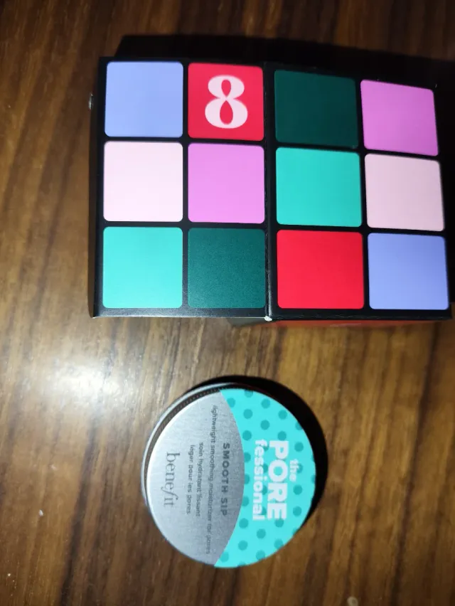 The POREfessional Smoth sip benefit