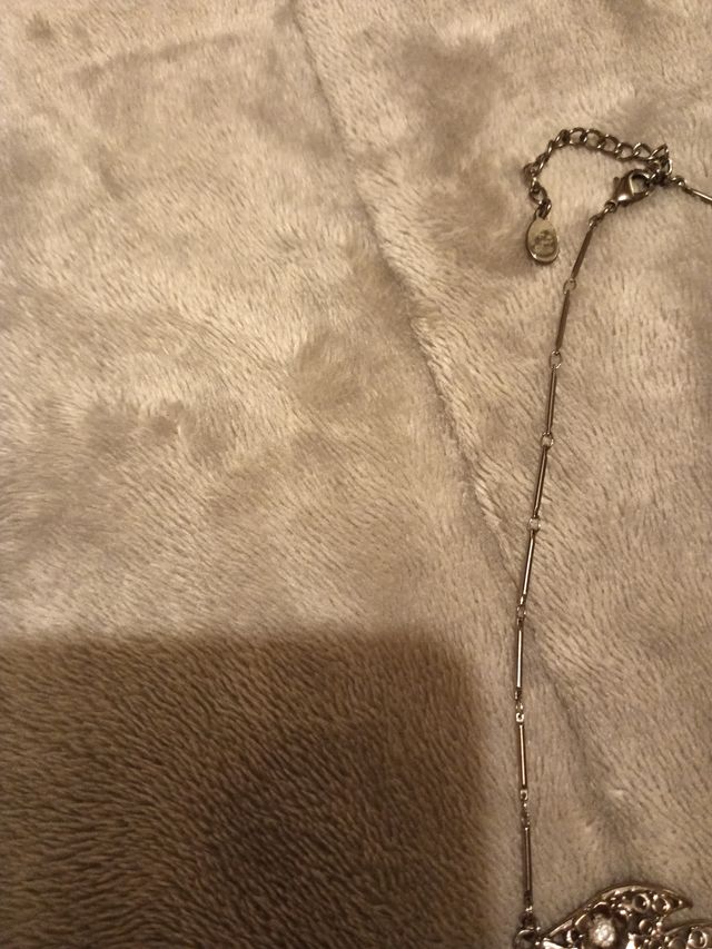 Colar Prateado Estilo Folha