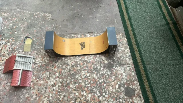 Pistas y accesorios skate park