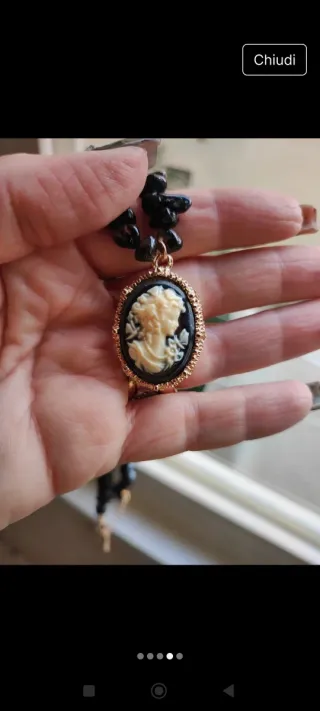 Collana pendente vintage resina