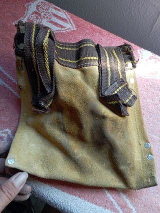 Bolso encofrador de cuero