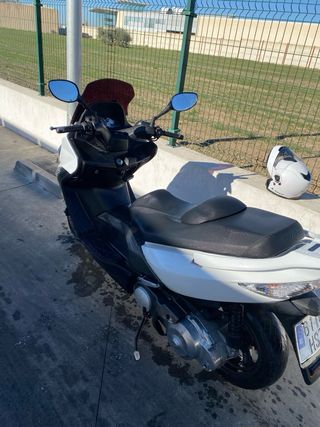Kymco Xciting 500.
