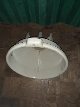 Embudo de plástico blanco con colador ver fotos