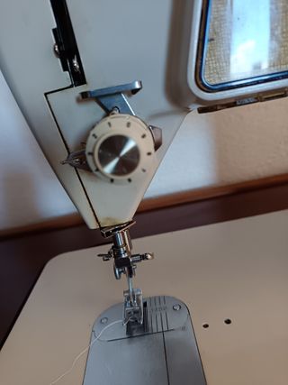 Macchina per cucire Singer 700/720 con mobile