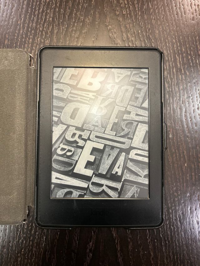 Kindle Paperwhite 7ª Geração com Capa
