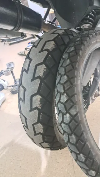 Neumático delantero TKC 70