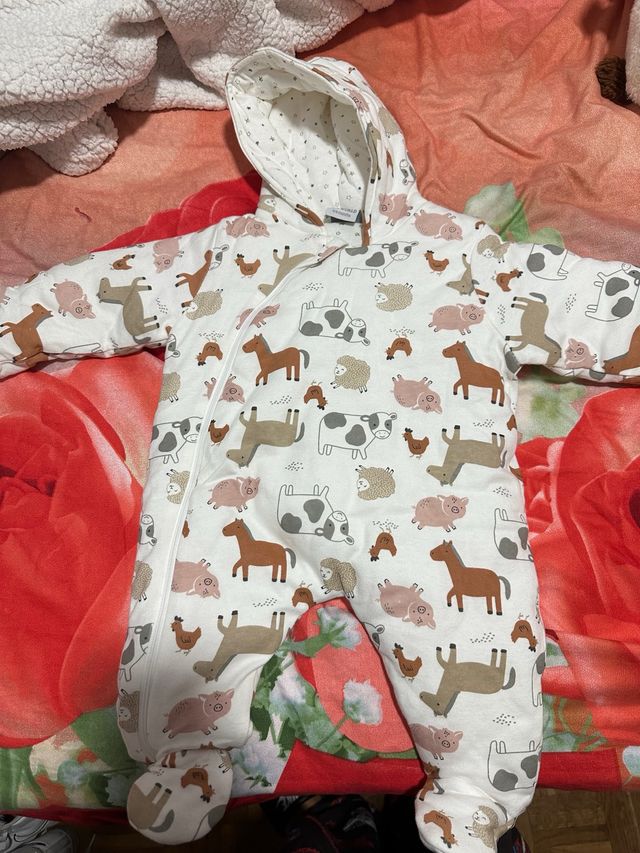 Mono completo bebé estampado granja