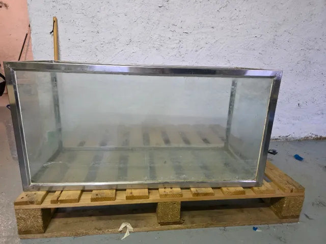 Acuario grande para peces