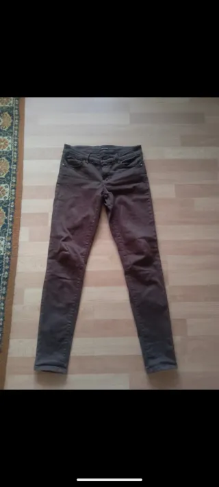 Pantalón pitillo Massimo Dutti marrón