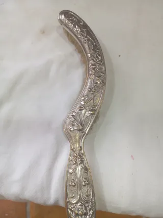 Set di 6 cucchiaini in alpaca, spatola per torte e spazzolino.