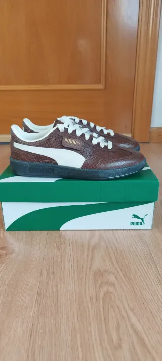 Zapatillas Puma Marrones y Blancas. Nuevas