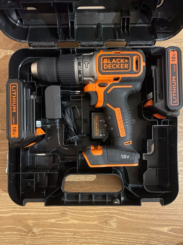 Taladro Percutor Black+Decker Brushless 18V