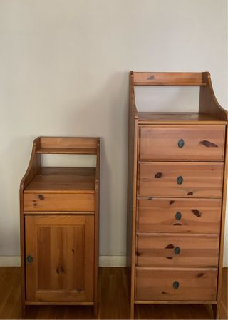 Set di comodino e cassettiera vintage in legno