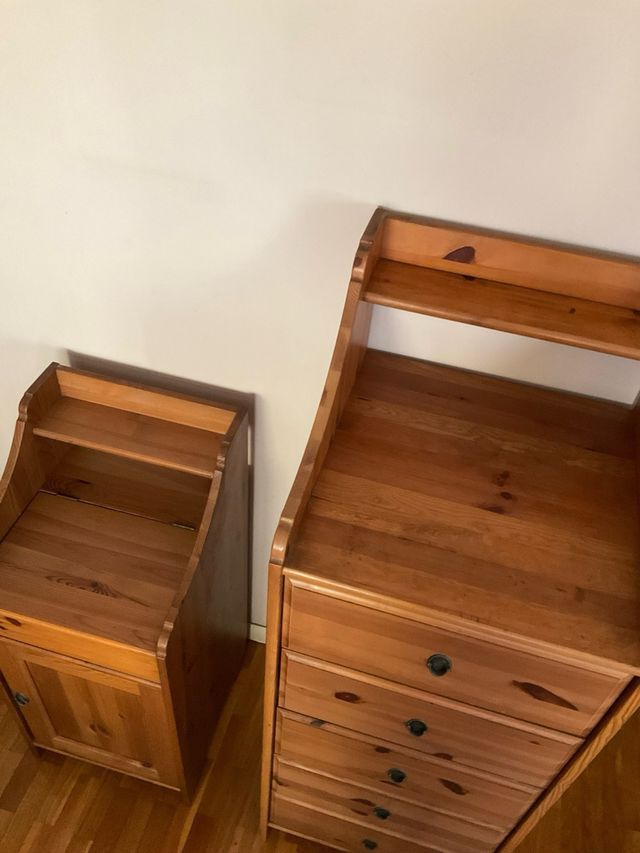 Set di comodino e cassettiera vintage in legno