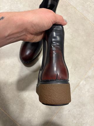 Botas Timberland negras y rojas