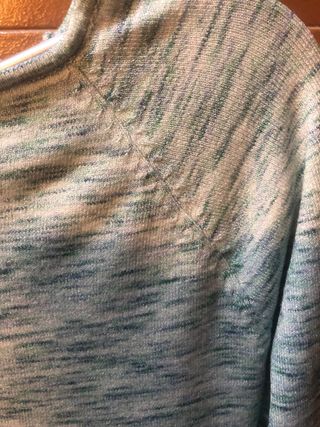 Jersey fino jaspeado azul y verde Talla L-XL