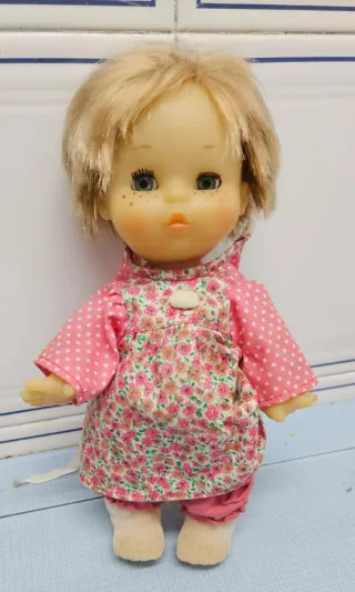 Muñeca May de Famosa 