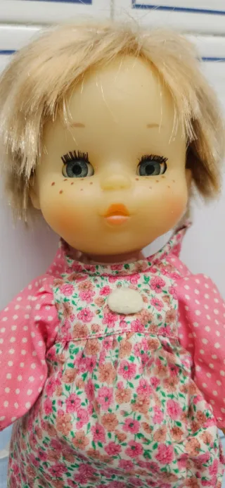 Muñeca May de Famosa 