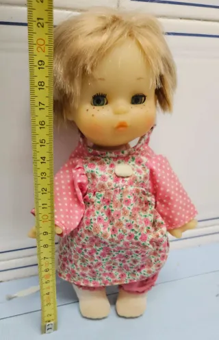 Muñeca May de Famosa 