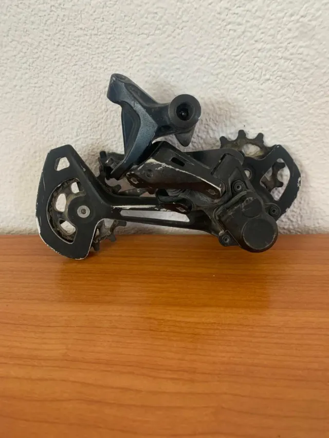 Cambio Shimano SLX de 12 velocidades.