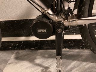 Bicicleta Eléctrica 8FUN bafang 350w