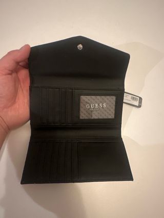Billetera Guess Negra/Gris Sin Usar