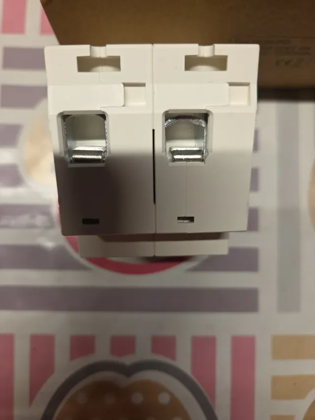 Magnetotérmico 125A DC EARU DZ47B-125