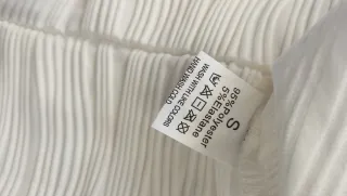 Vestido blanco sin mangas para evento