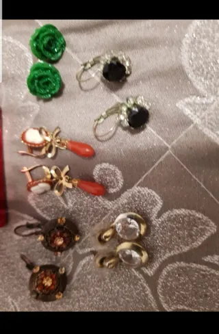 Lote de pendientes variados