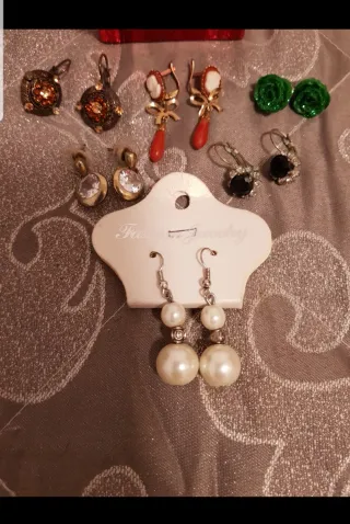 Lote de pendientes variados