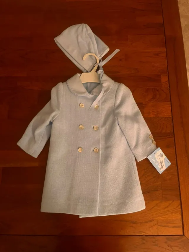 Abrigo y gorrito bebé azul