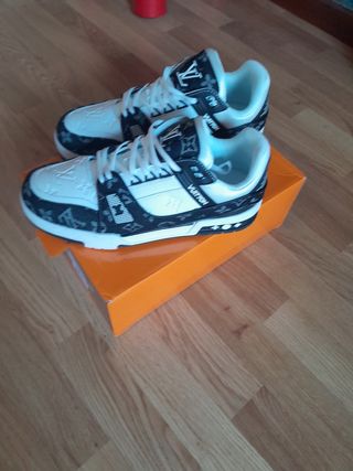Zapatos Louis Vuitton Negros y Blancos