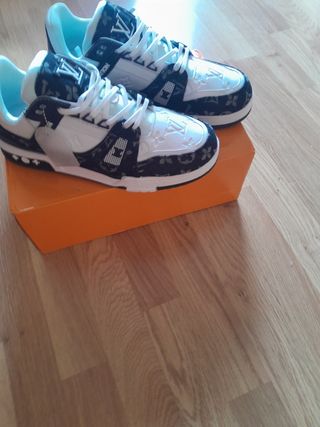 Zapatos Louis Vuitton Negros y Blancos