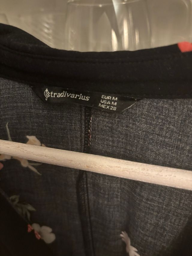 Vestido negro estampado flores