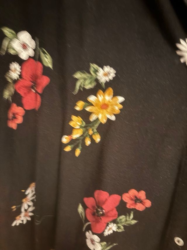 Vestido negro estampado flores