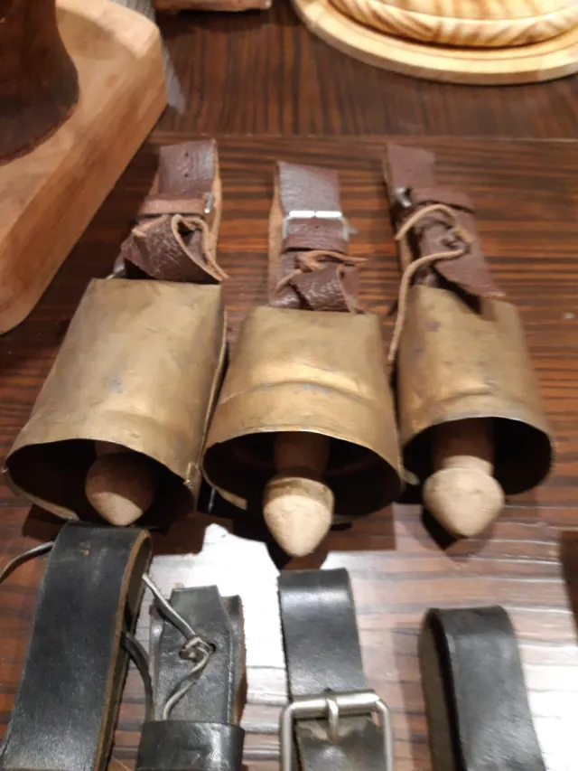 Lote de 15 Cencerros Antiguos (ver todas las fotos