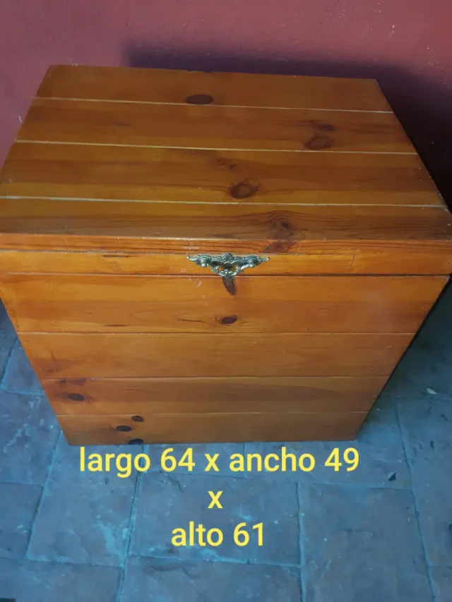 Grande baule in legno