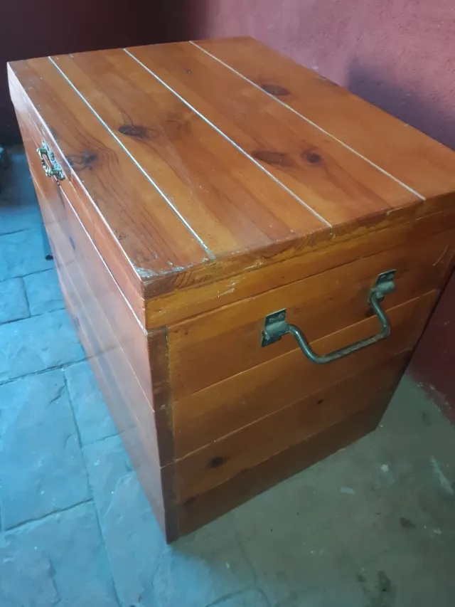 Grande baule in legno