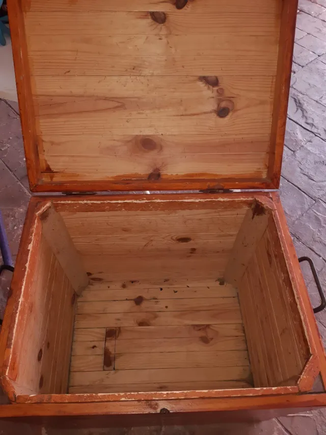 Grande baule in legno