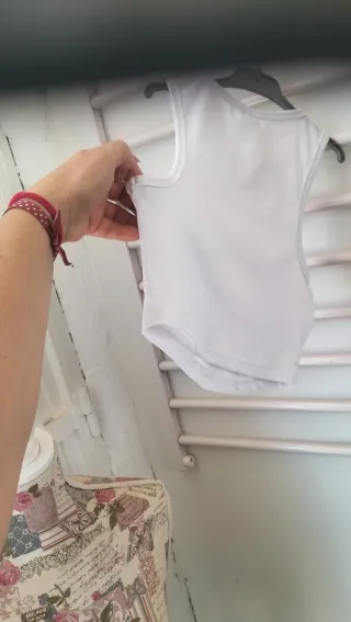 Camiseta Calvin Klein Crop Top Talla S