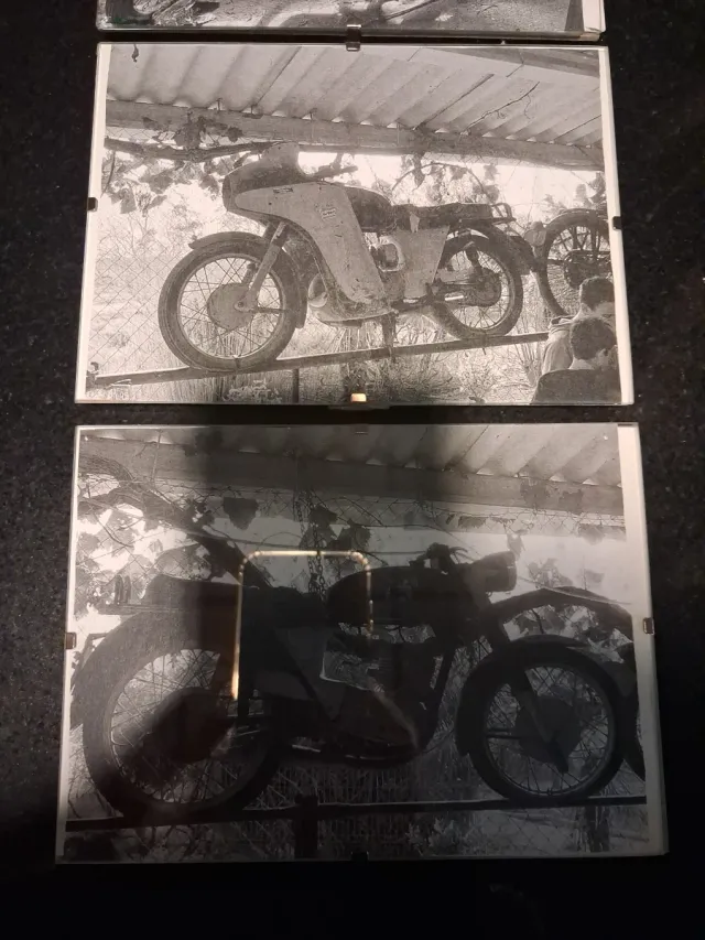 Mini cuadros de motos antiguas