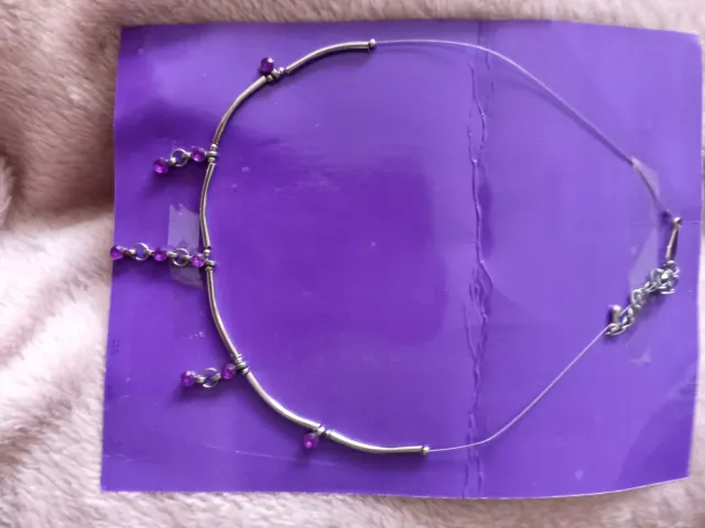 Collar y pendientes fantasía morado y plata